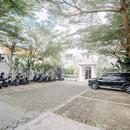 Umalas Suites Seminyak Exterior foto