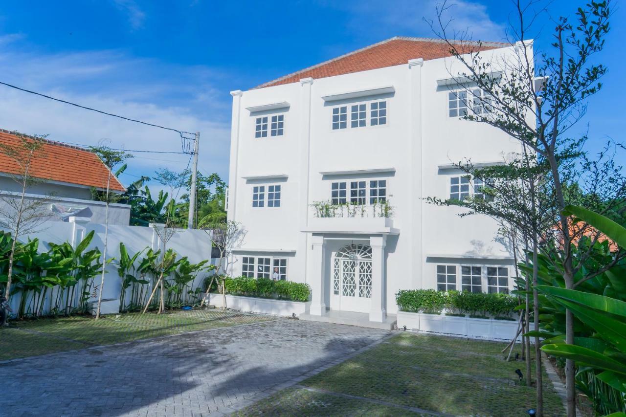 Umalas Suites Seminyak Exterior foto
